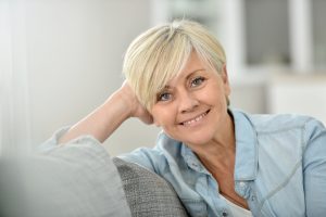 older woman smiling beautiful teeth